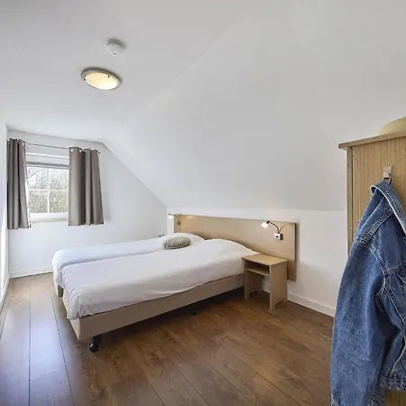 Villa In Limburg Near Maasplassen