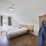 Vila In Limburg Near Maasplassen