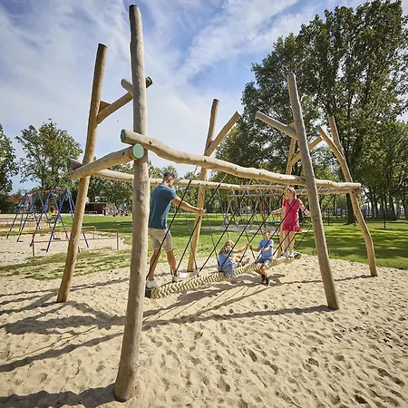 Villa In Limburg Near Maasplassen