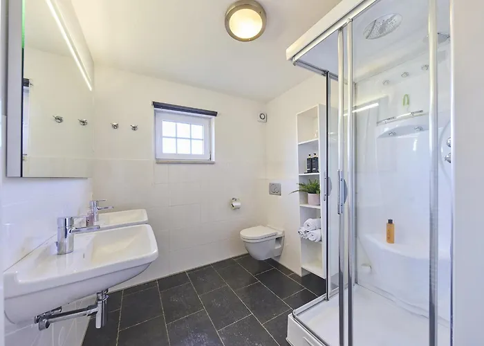 Villa In Limburg Near Maasplassen